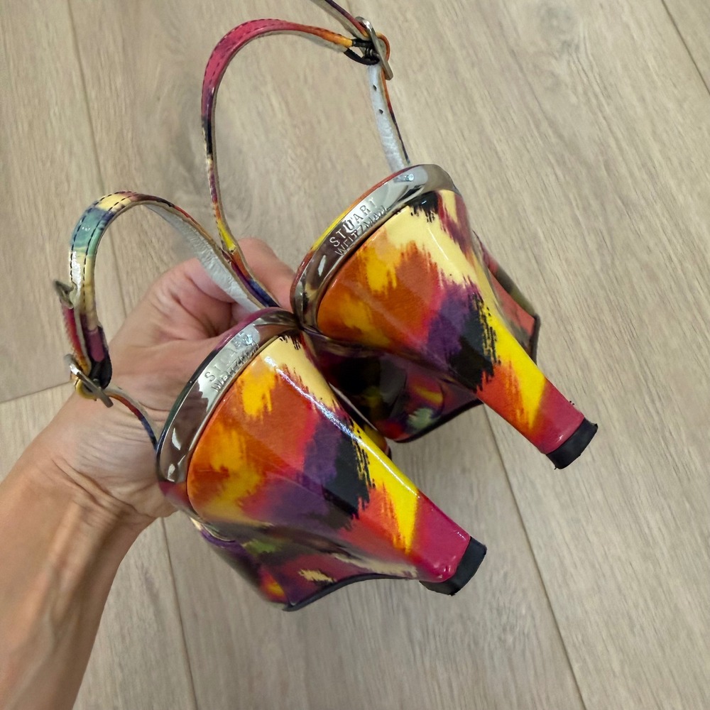 RARE Stuart Weitzman Multi-Color Ikat Patent Leather Peep Toe Wedge Sandals 8M - Picture 4 of 9